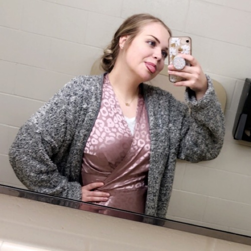 Meet your Posher, Brittany!! 💕